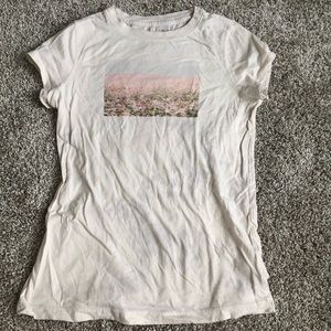 Universal Thread tee